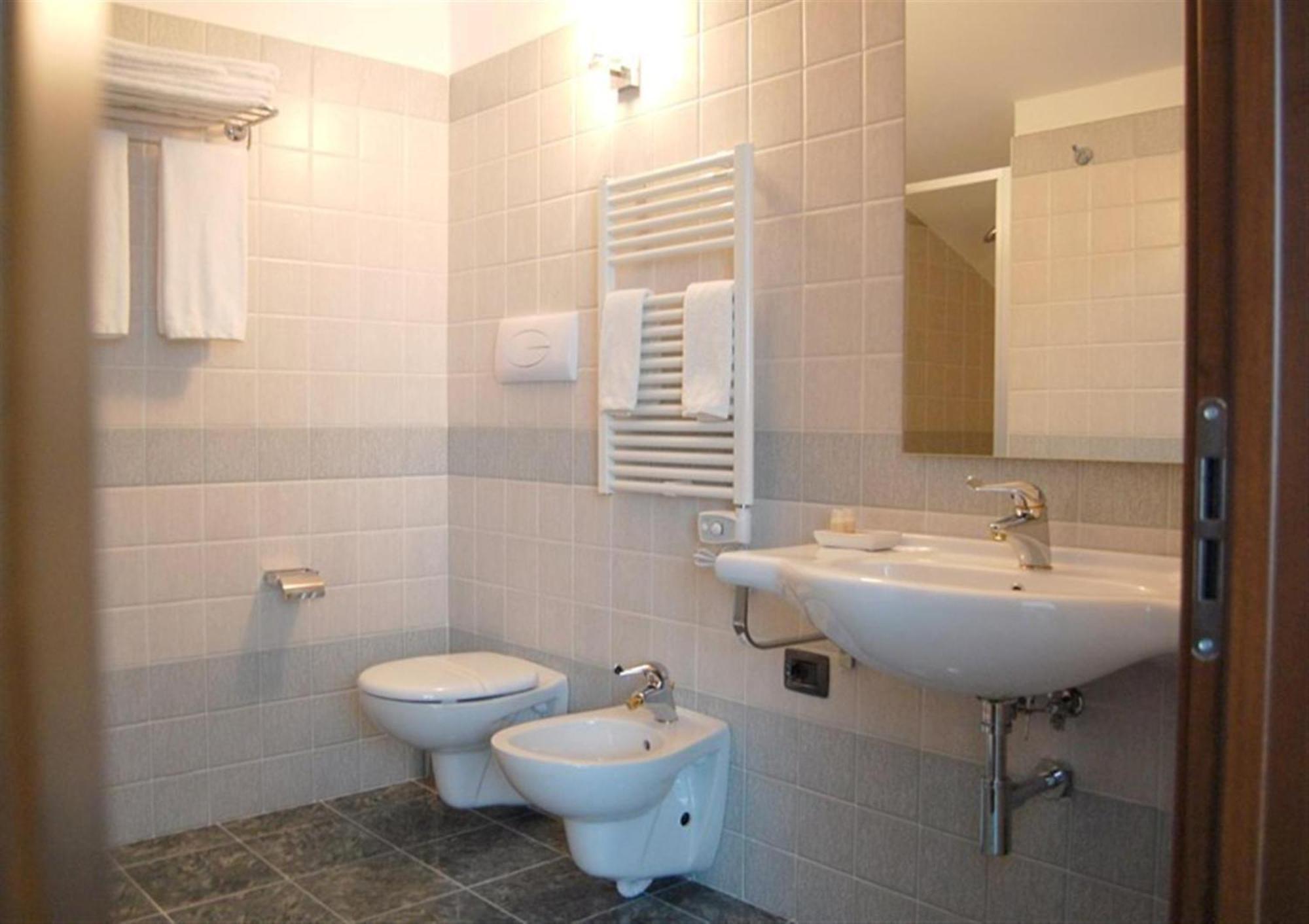Vea Resort Hotel Mercato San Severino Εξωτερικό φωτογραφία