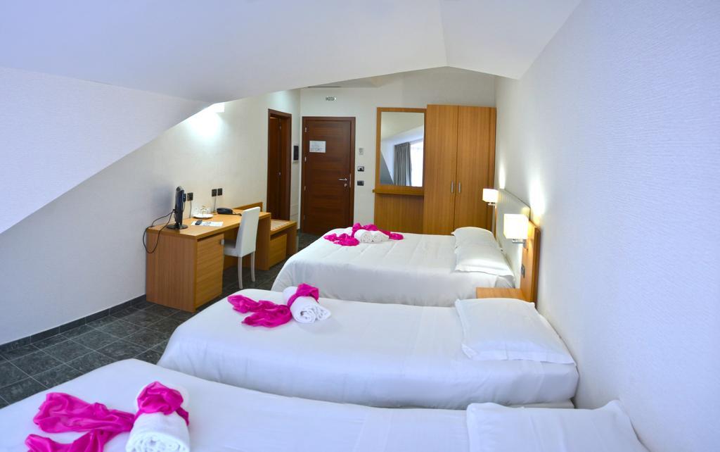 Vea Resort Hotel Mercato San Severino Δωμάτιο φωτογραφία
