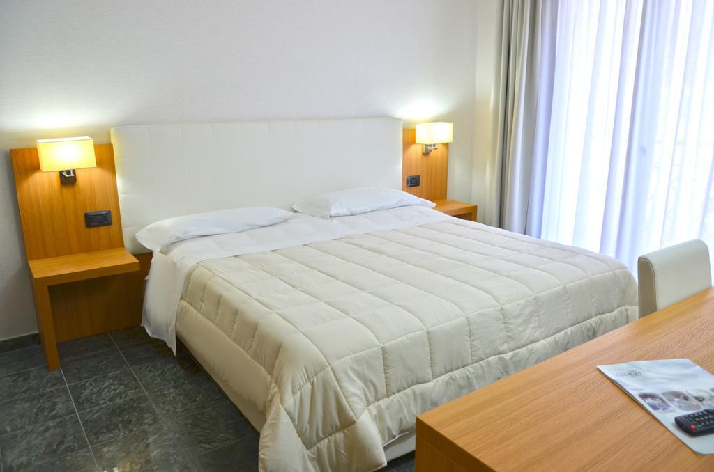 Vea Resort Hotel Mercato San Severino Δωμάτιο φωτογραφία